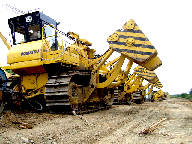 Трубоукладчик Komatsu D355C-3